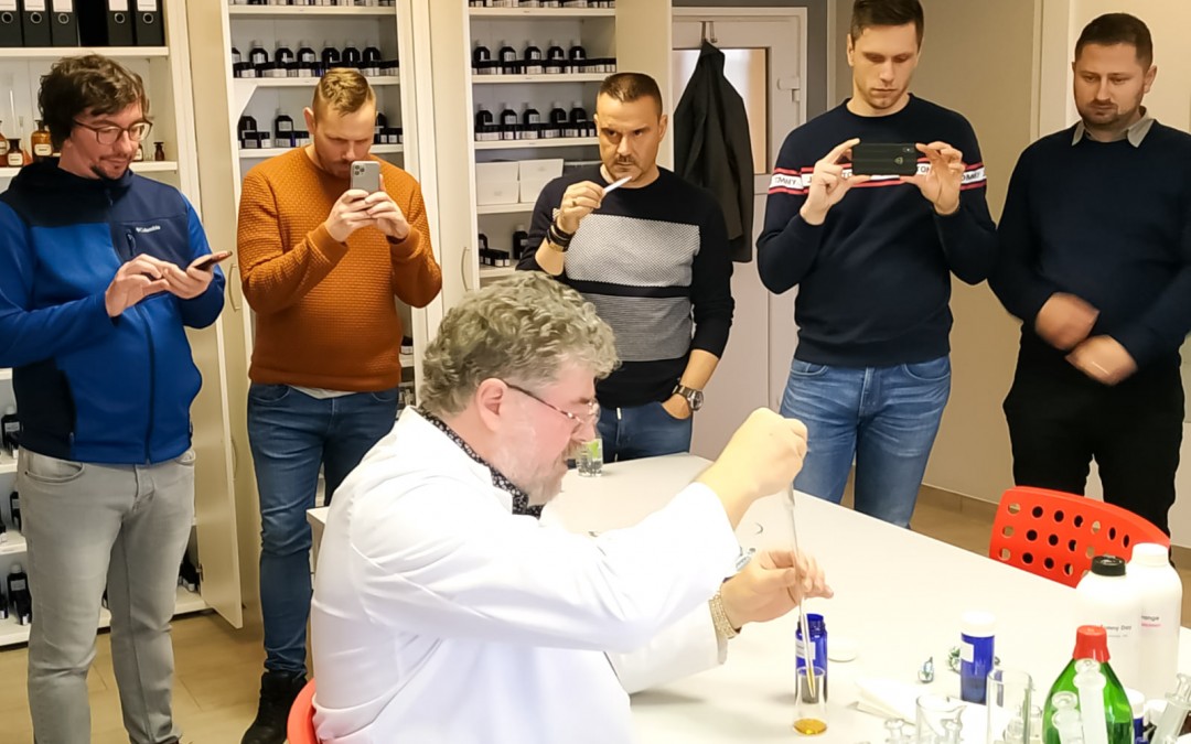 Investigadores de la UMH se reúnen en Alemania en torno a un proyecto europeo de neuromarketing sobre el efecto de los aromas en el consumo